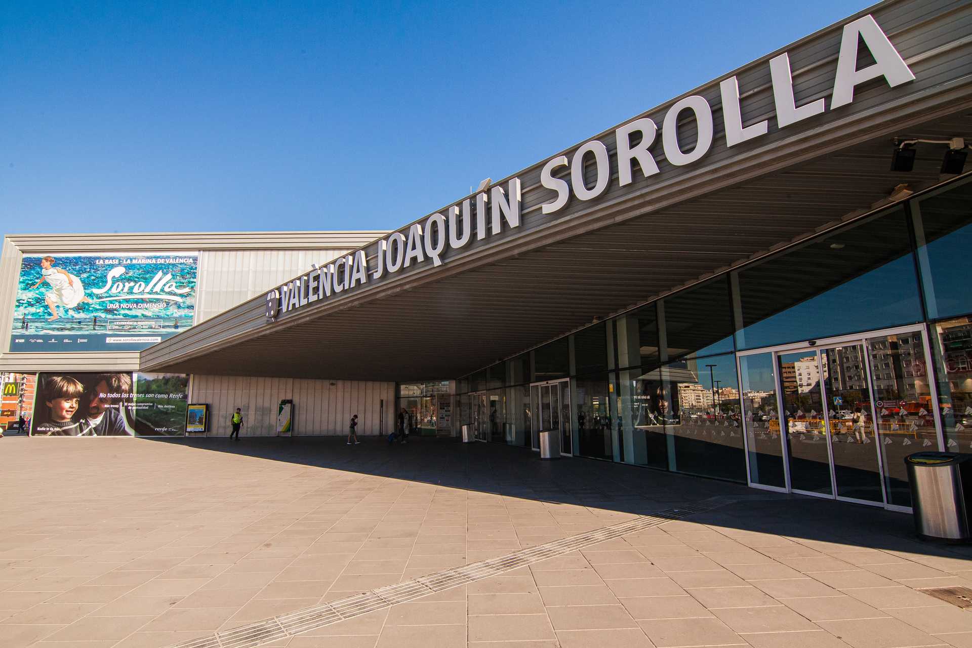 Estación de Joaquín Sorolla, Valencia